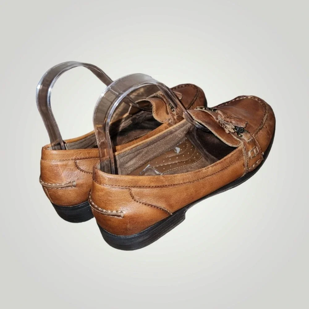 Michel M 7.5 M brown slip on tassel loafer